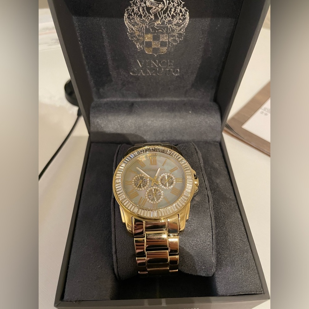 NWT Vince Camuto Pearlface women’s watch